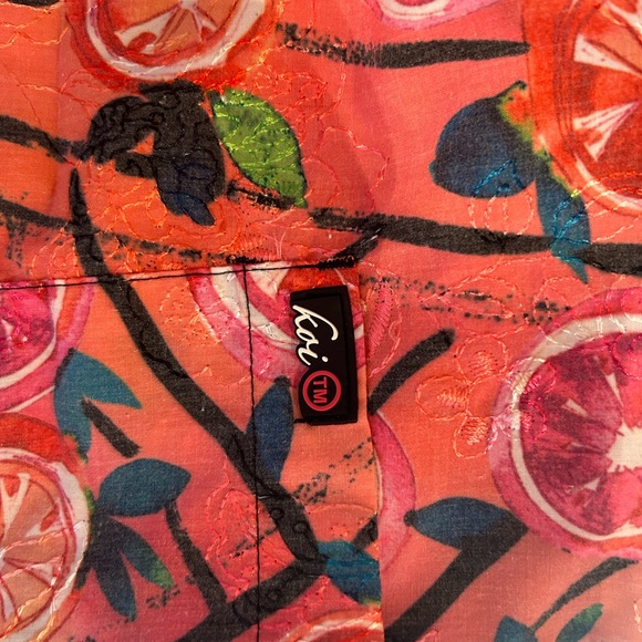 Koi Scrub Top - Picture 3 of 4